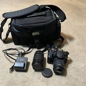 Cannon EOS Rebel T5i camera combo